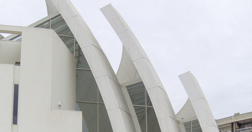 投稿についてもっと詳しく 現代建築の教会 リチャード・マイヤーの教会