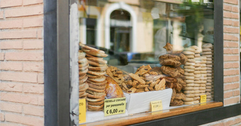 チョチャーリア地方のおいしいもののキオスク
