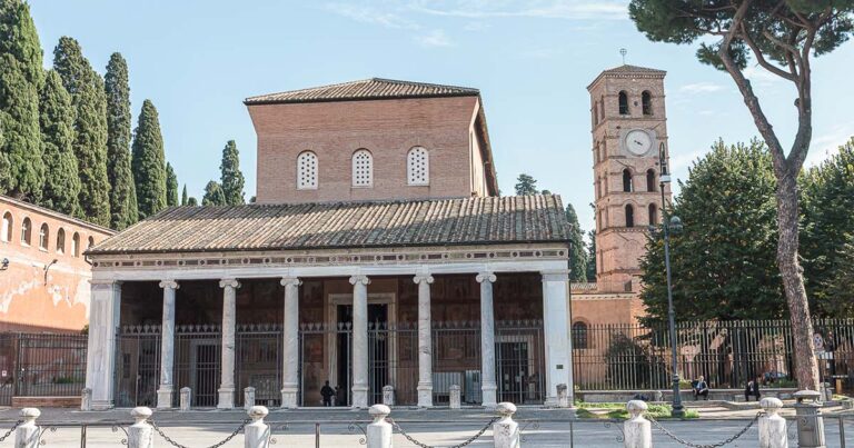 サン・ロレンツォ・フオーリ・レ・ムーラ聖堂